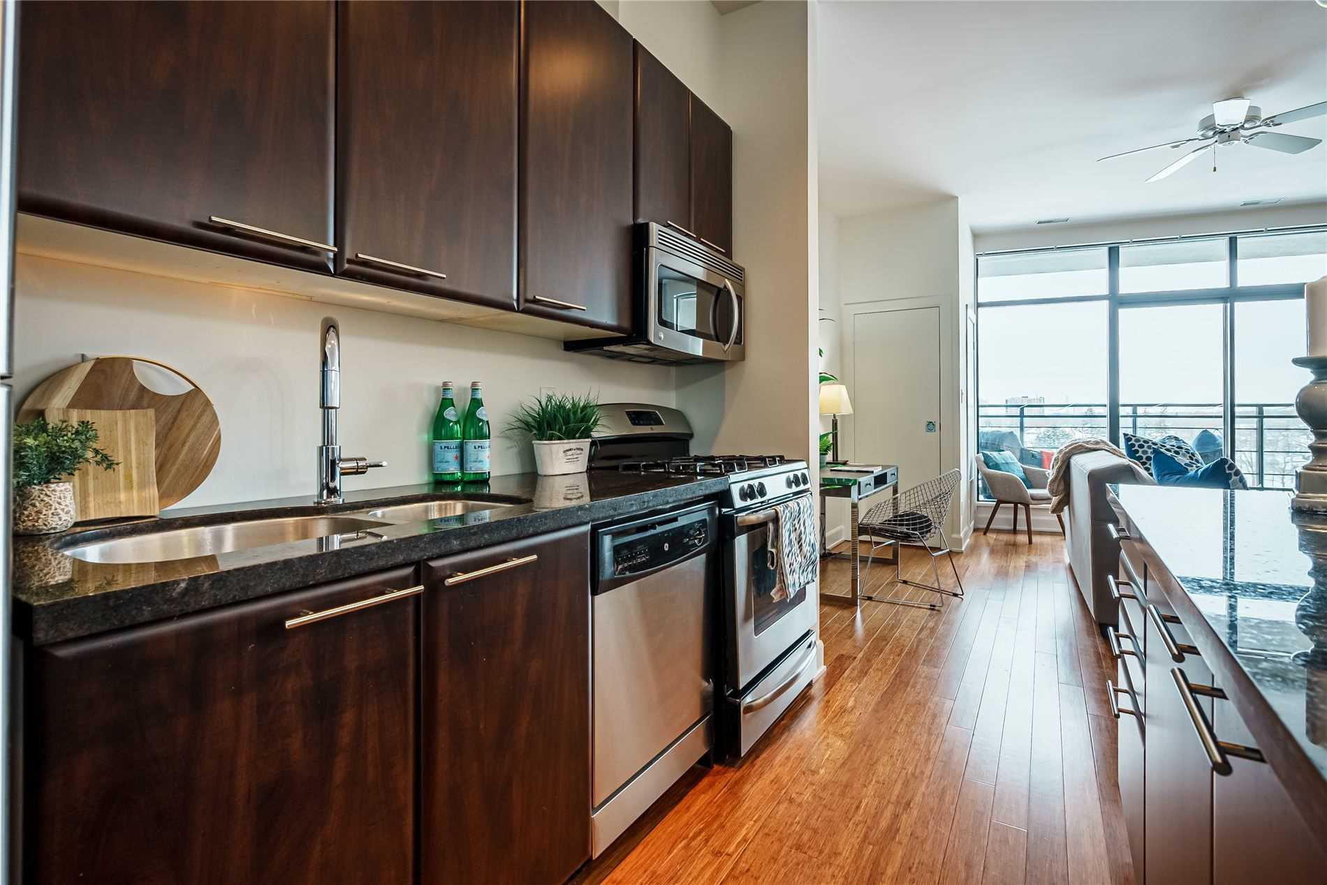 160 Fallingbrook Rd, #306