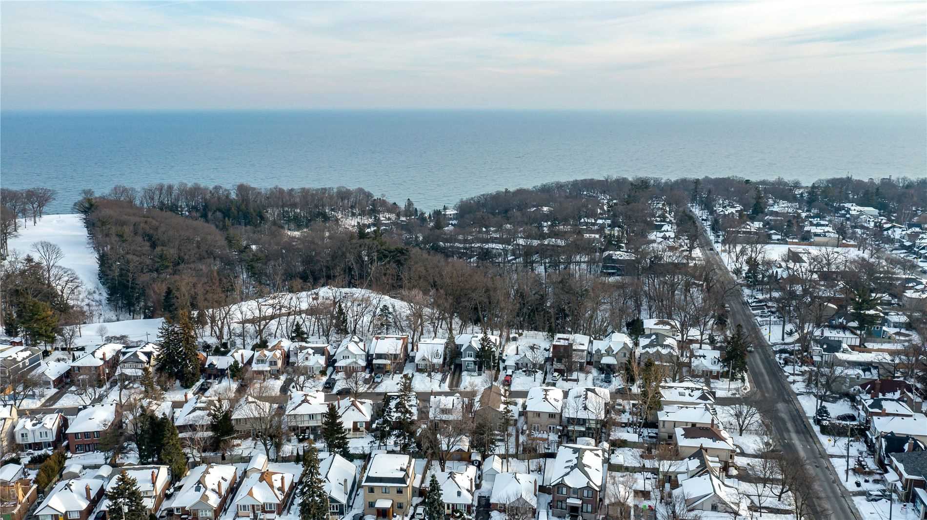 160 Fallingbrook Rd, #306