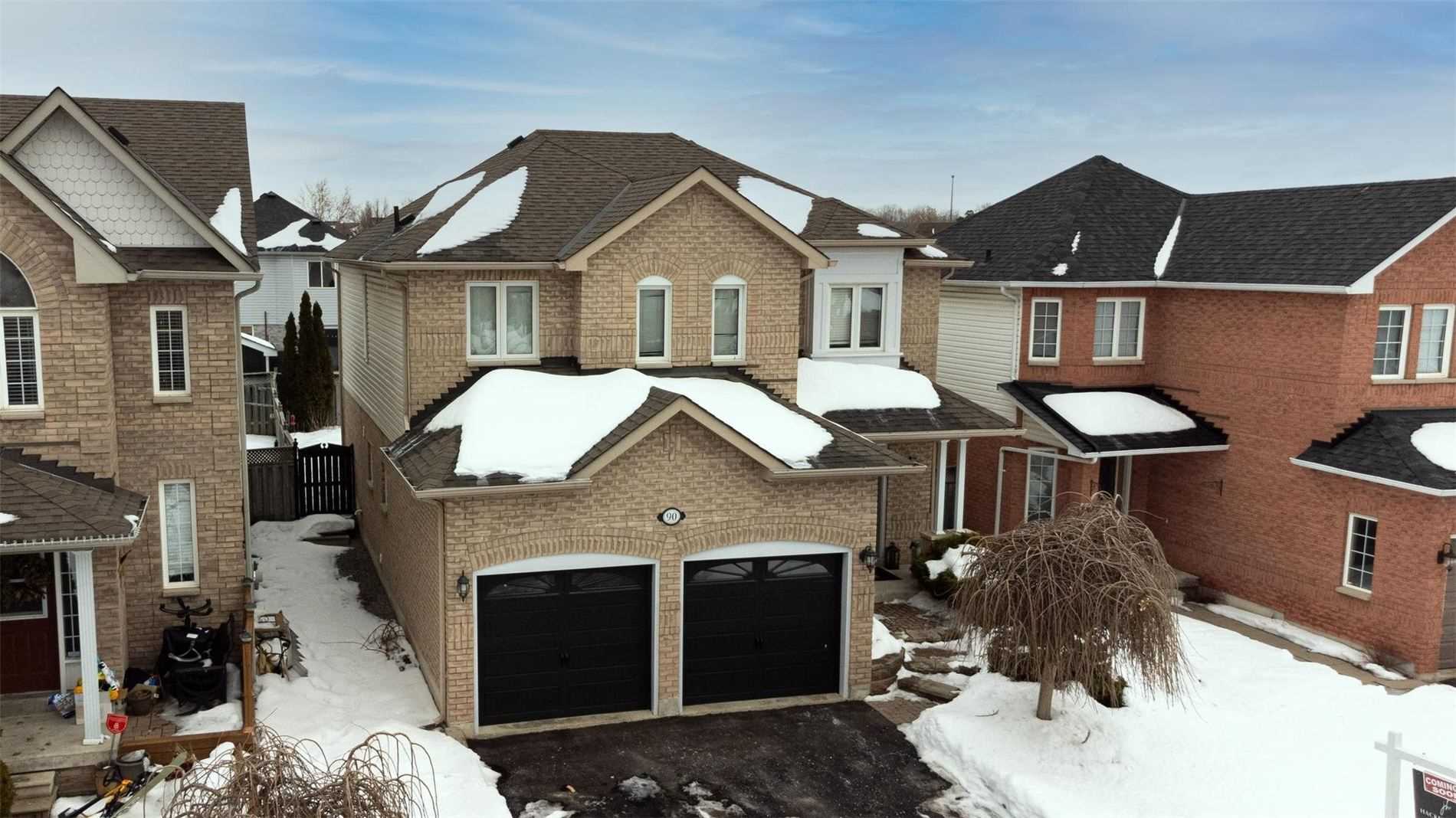 90 Guildwood Dr