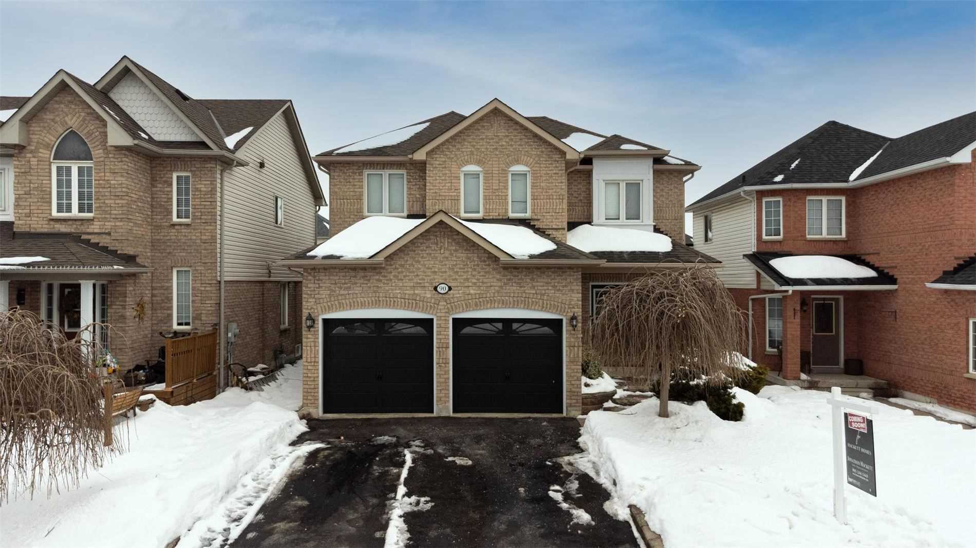 90 Guildwood Dr