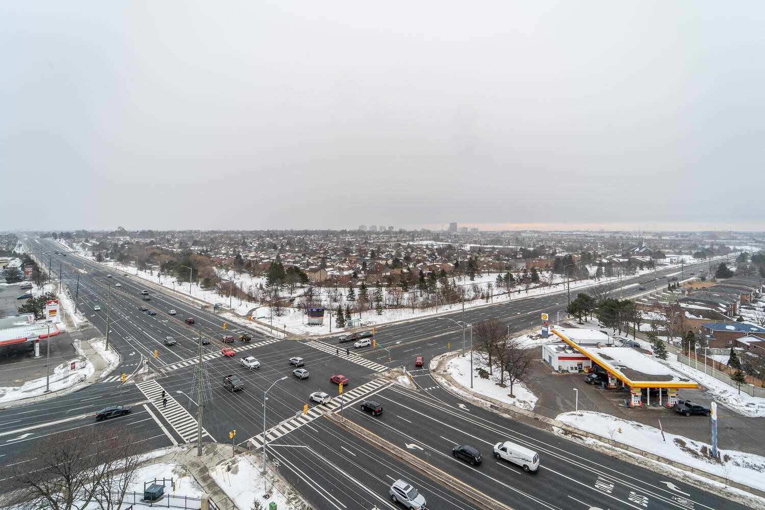 2 Westney Rd N, #1204