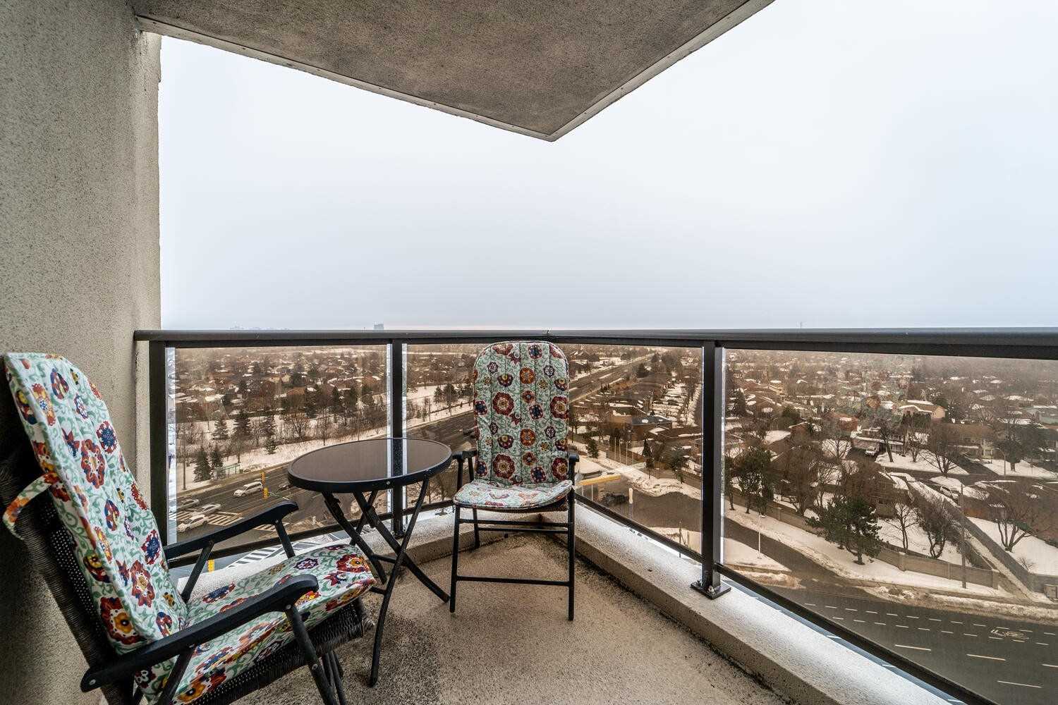 2 Westney Rd N, #1204
