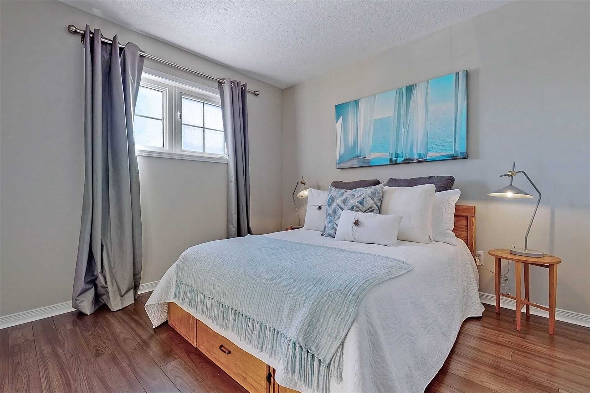 40 Marchwood Cres