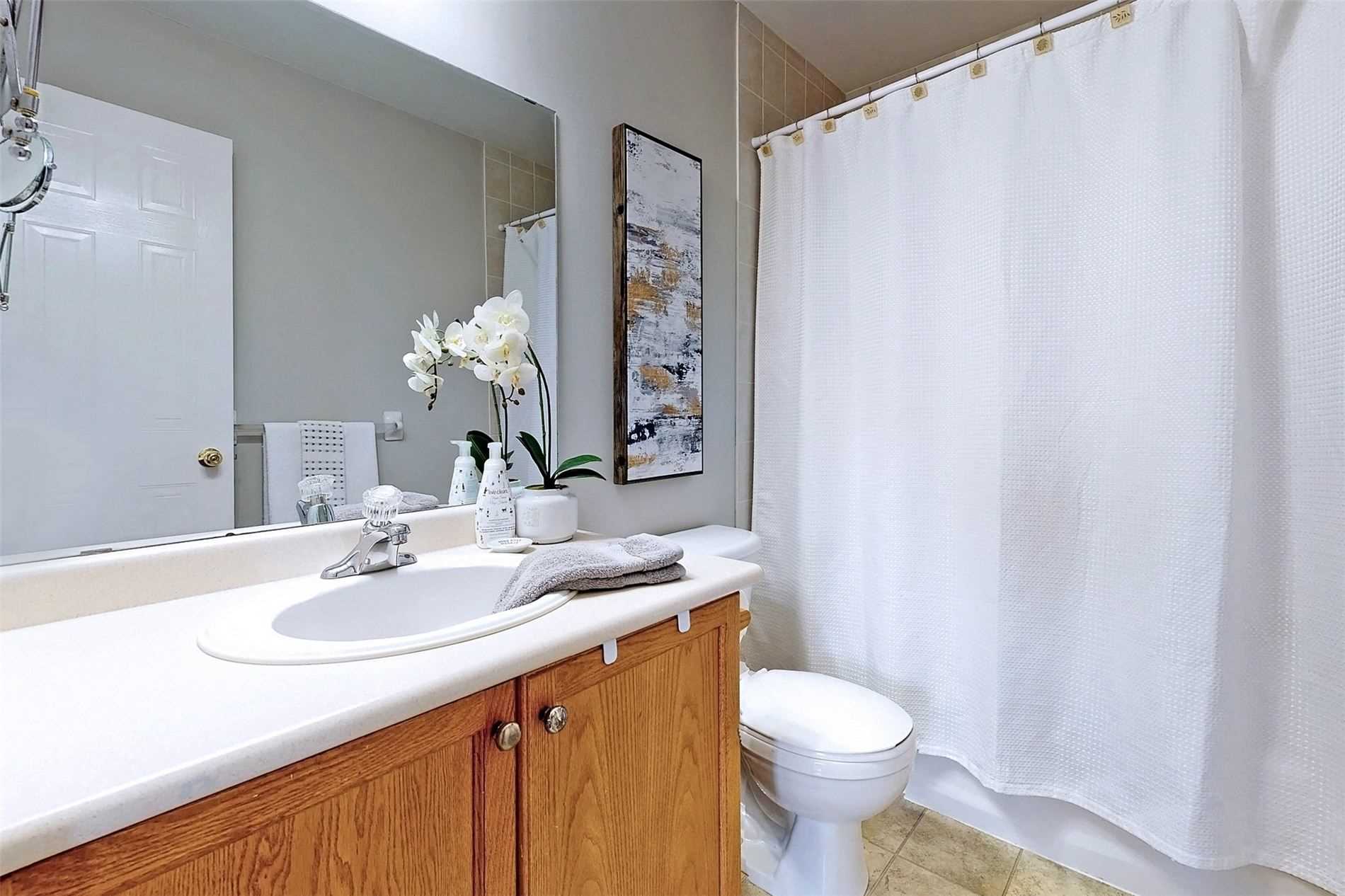 40 Marchwood Cres