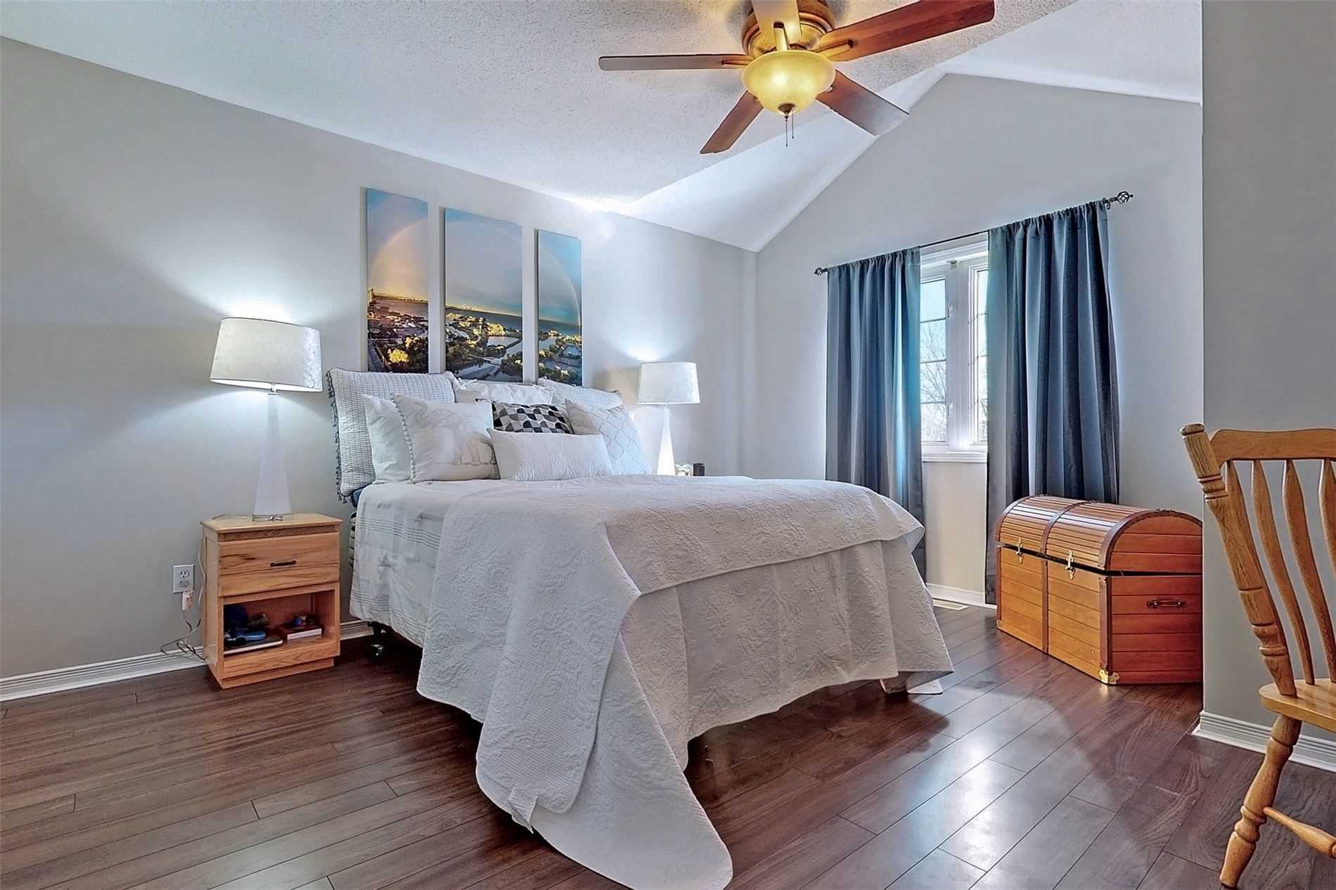 40 Marchwood Cres