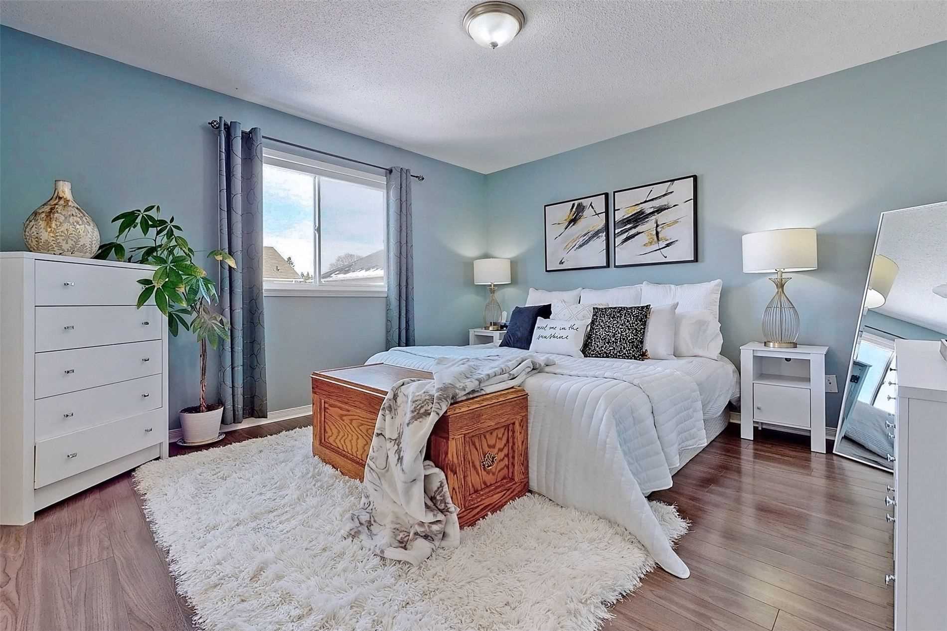 40 Marchwood Cres