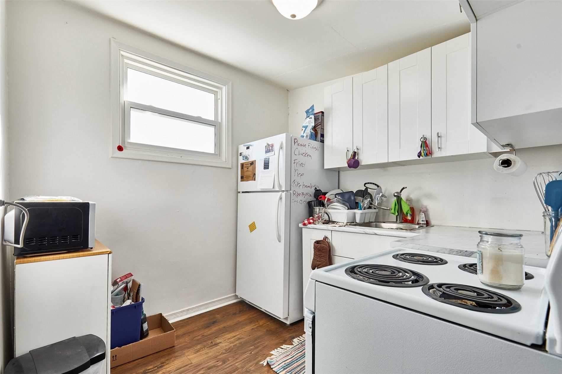 20-30 King St W