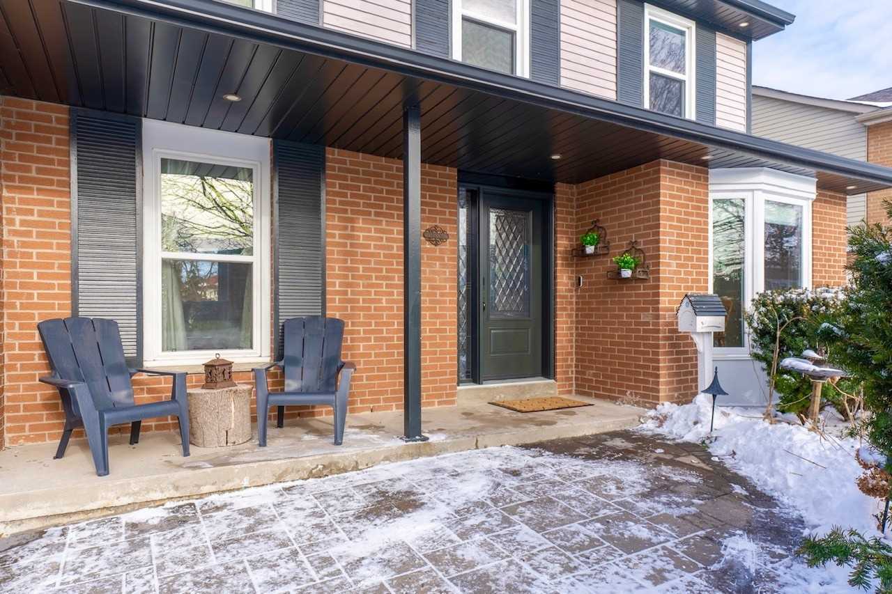 899 Finley Ave