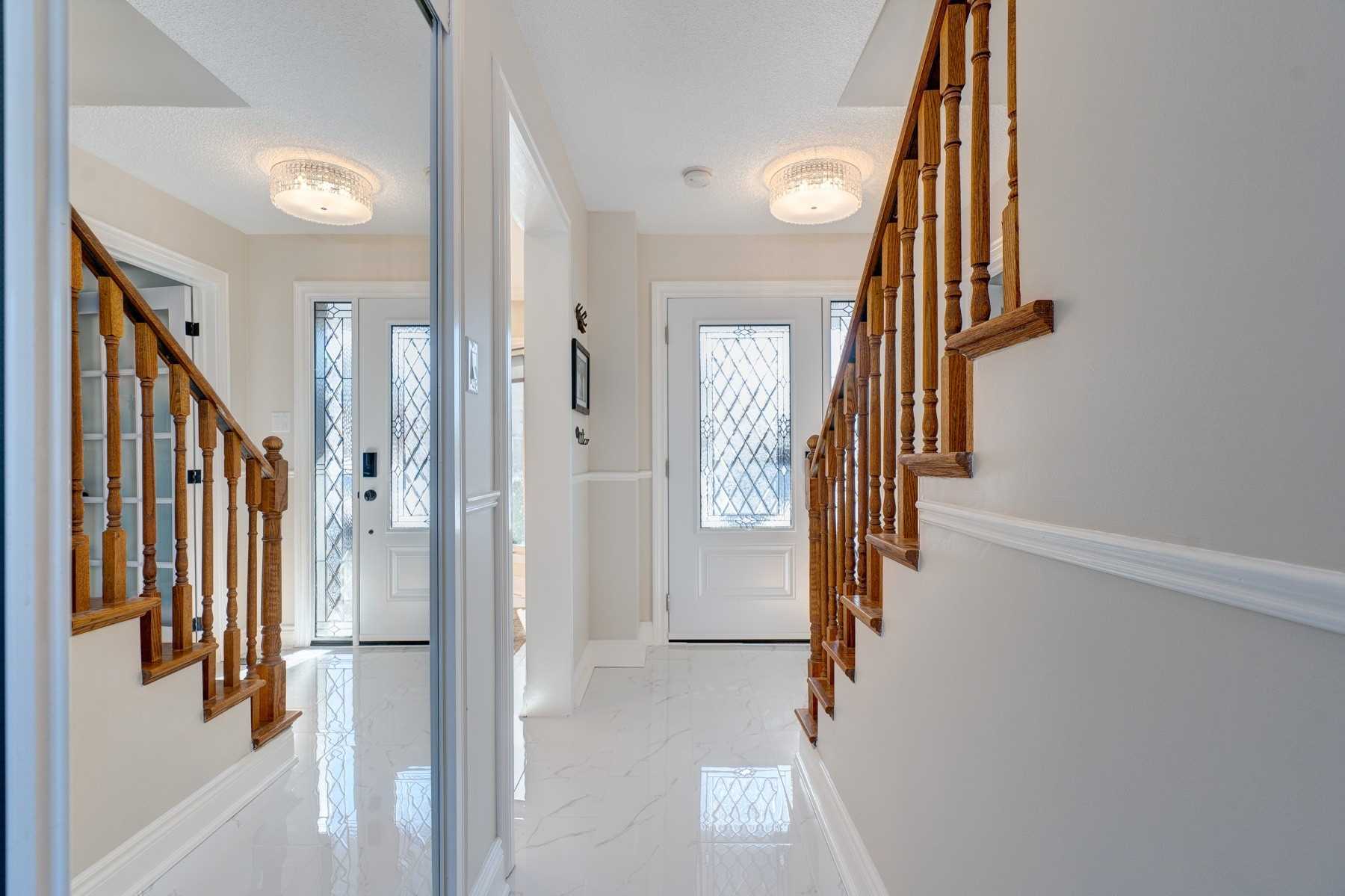 899 Finley Ave