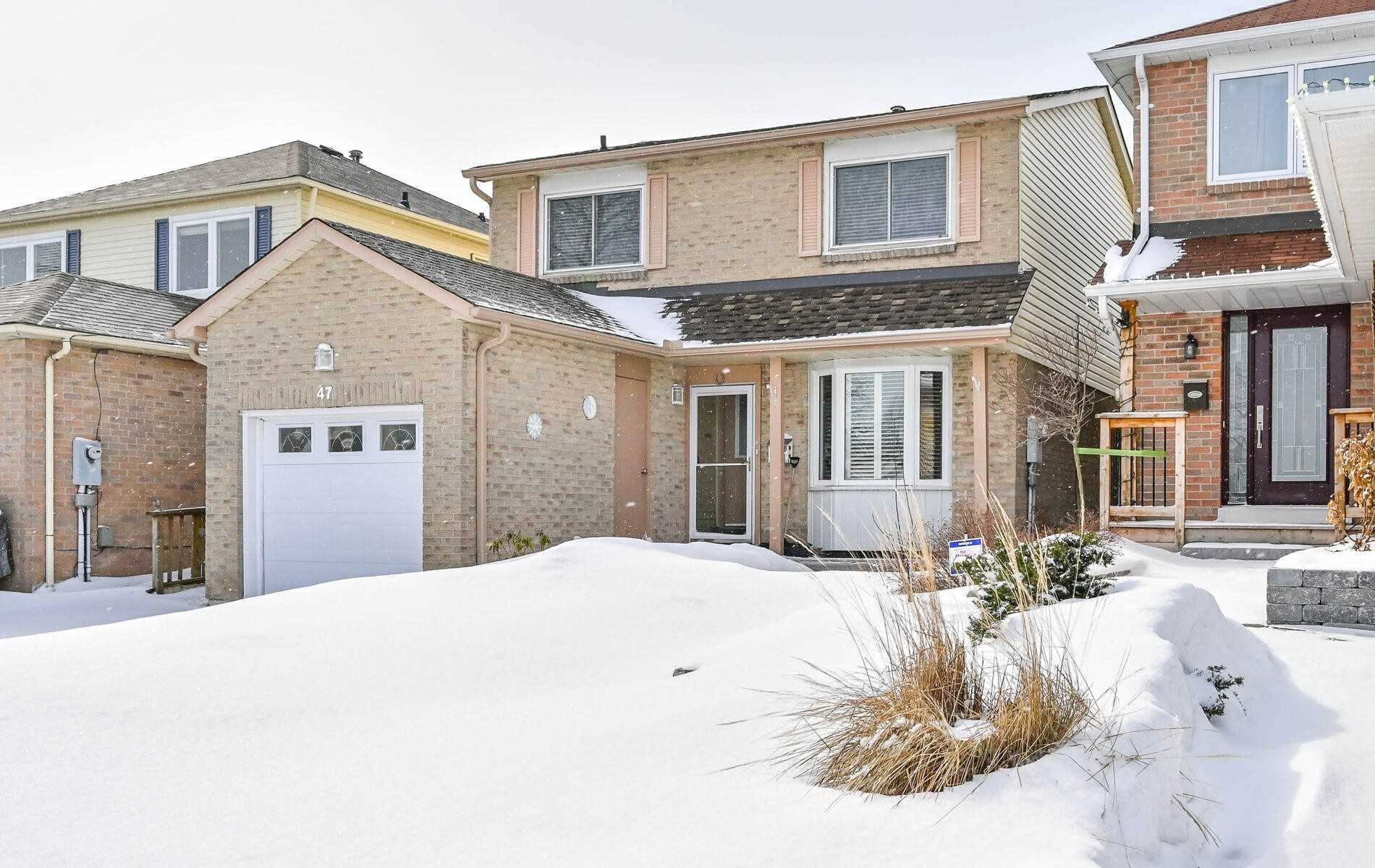47 Gilmour Dr