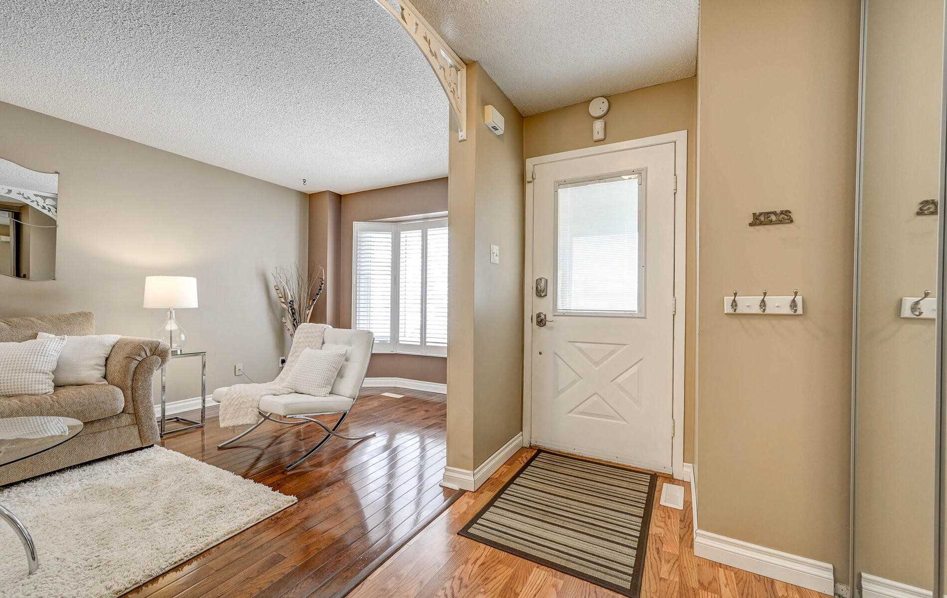 47 Gilmour Dr