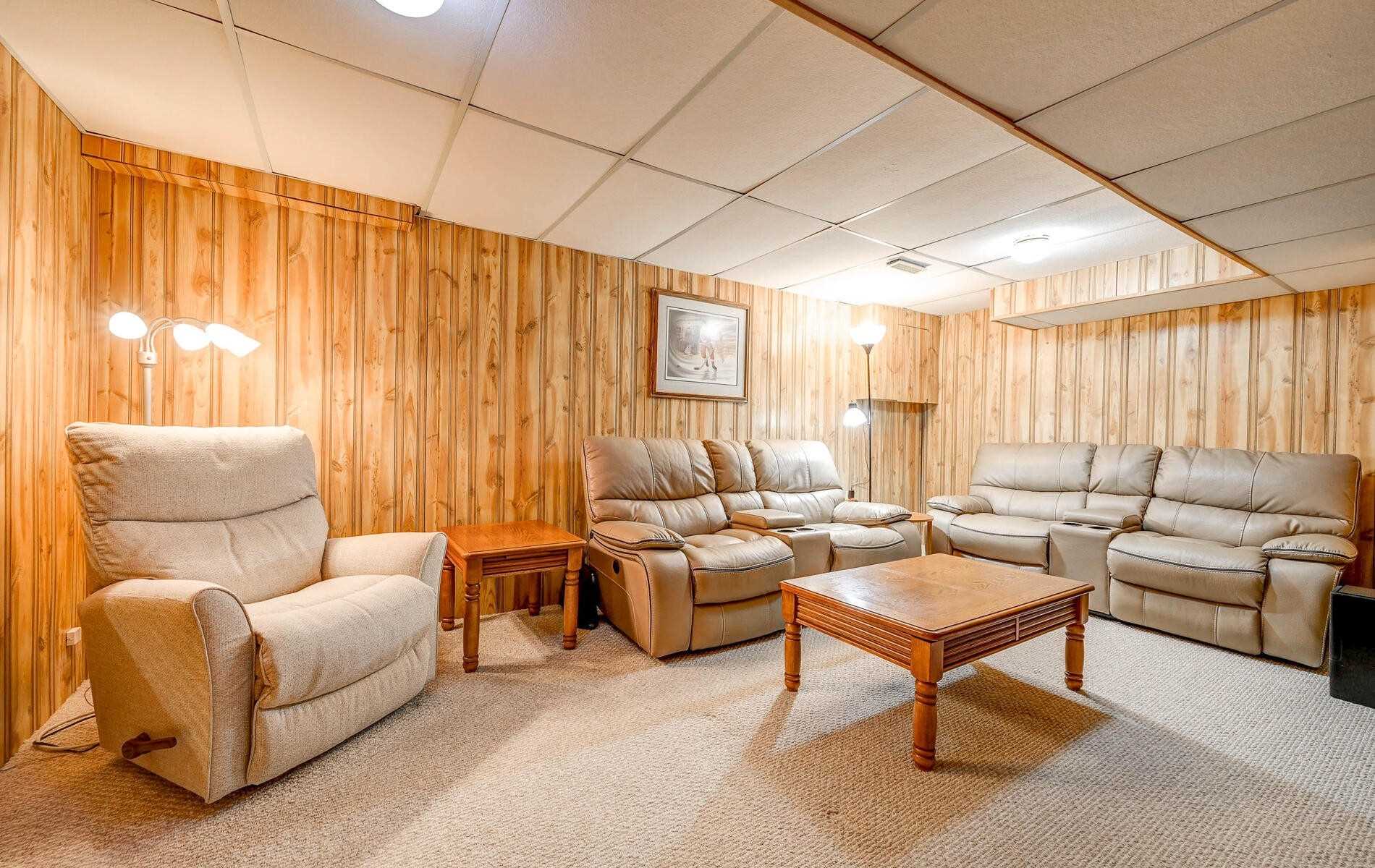 47 Gilmour Dr
