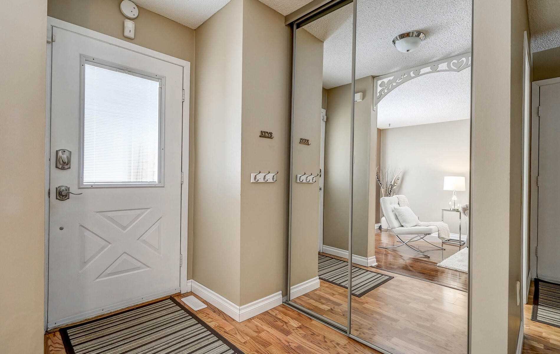 47 Gilmour Dr
