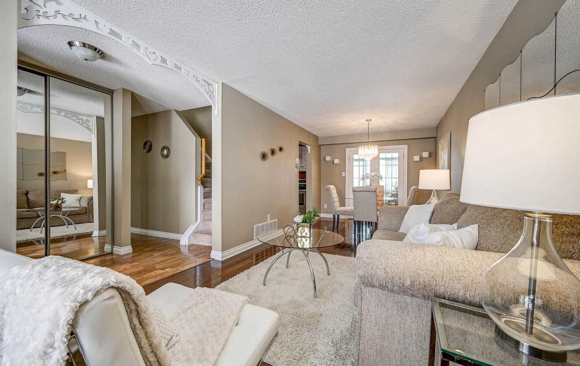 47 Gilmour Dr