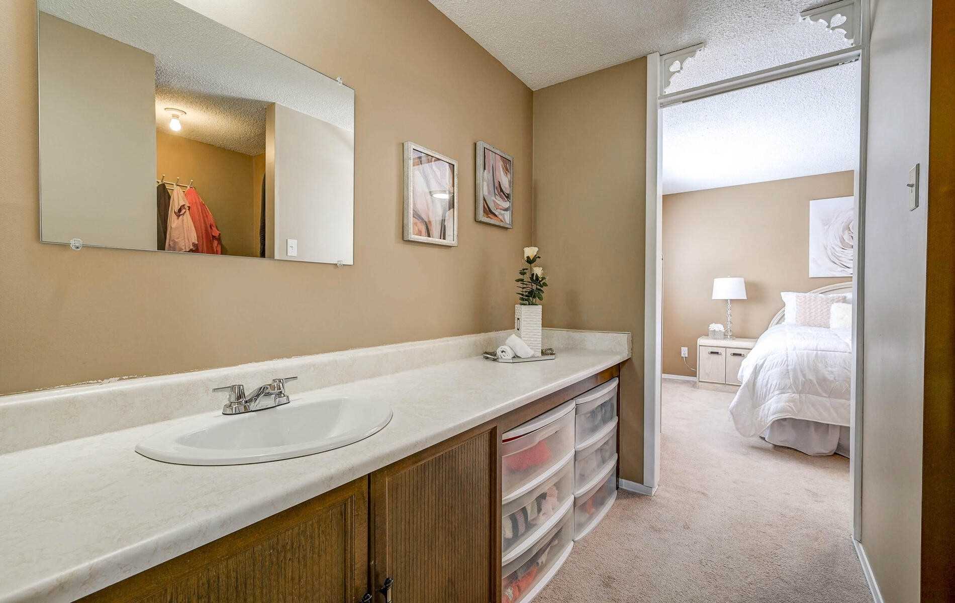 47 Gilmour Dr