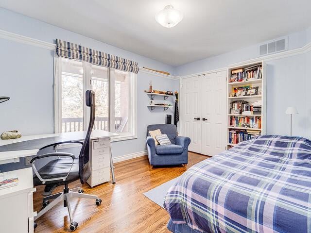 12 Stornoway Crt