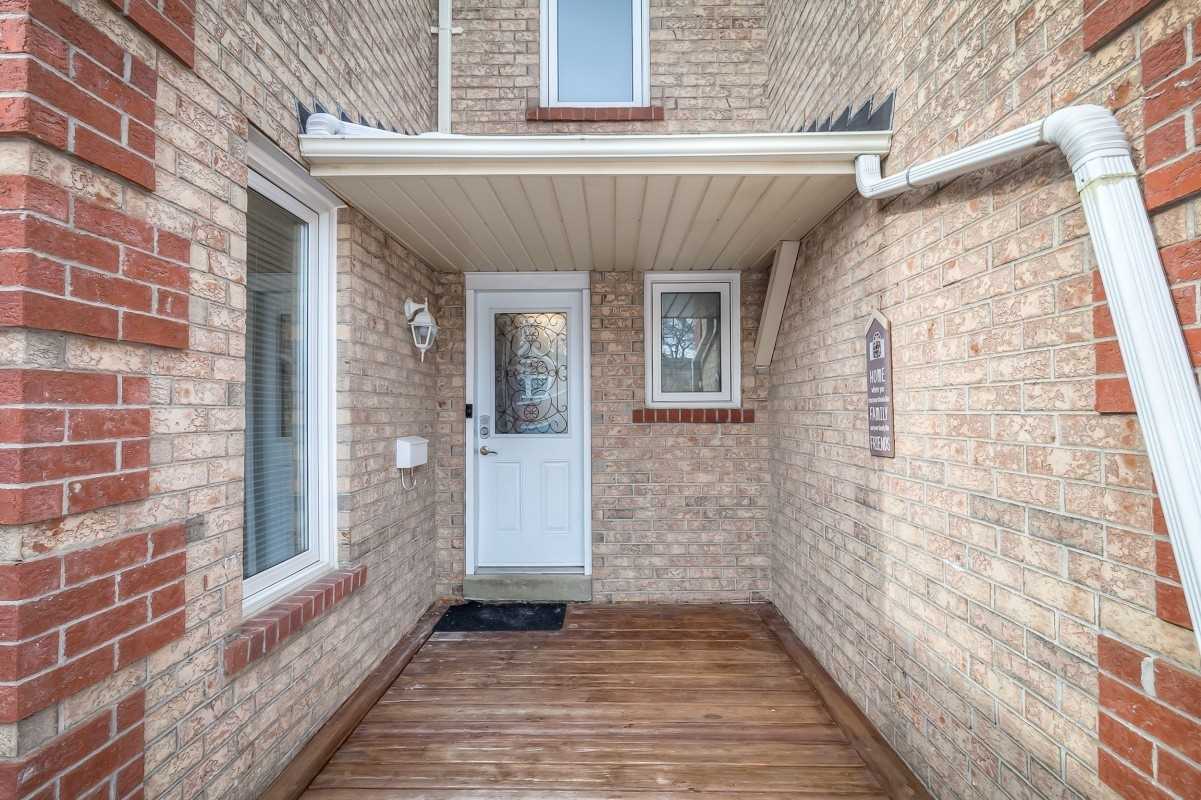 77 Stuart Rd