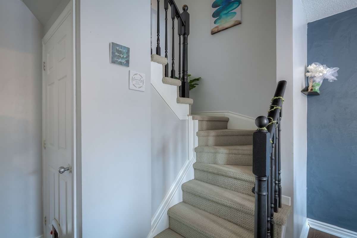 77 Stuart Rd