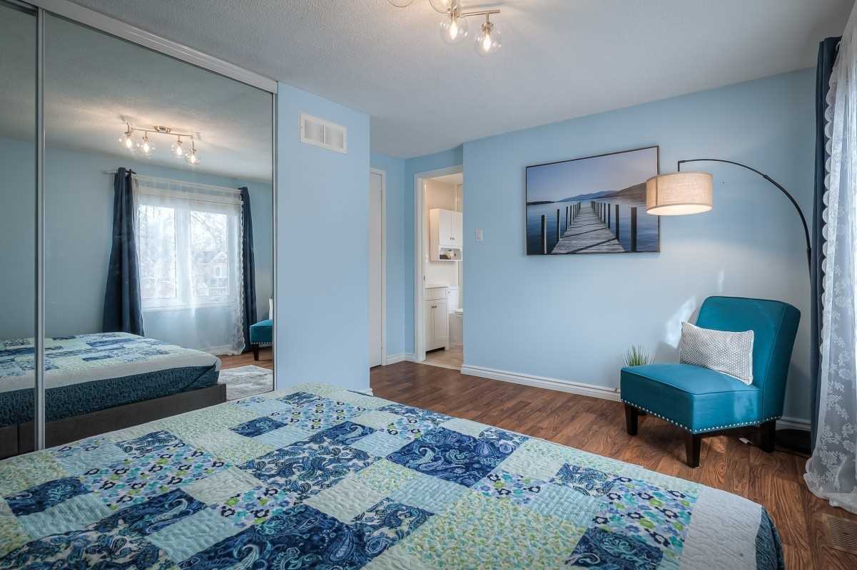 77 Stuart Rd
