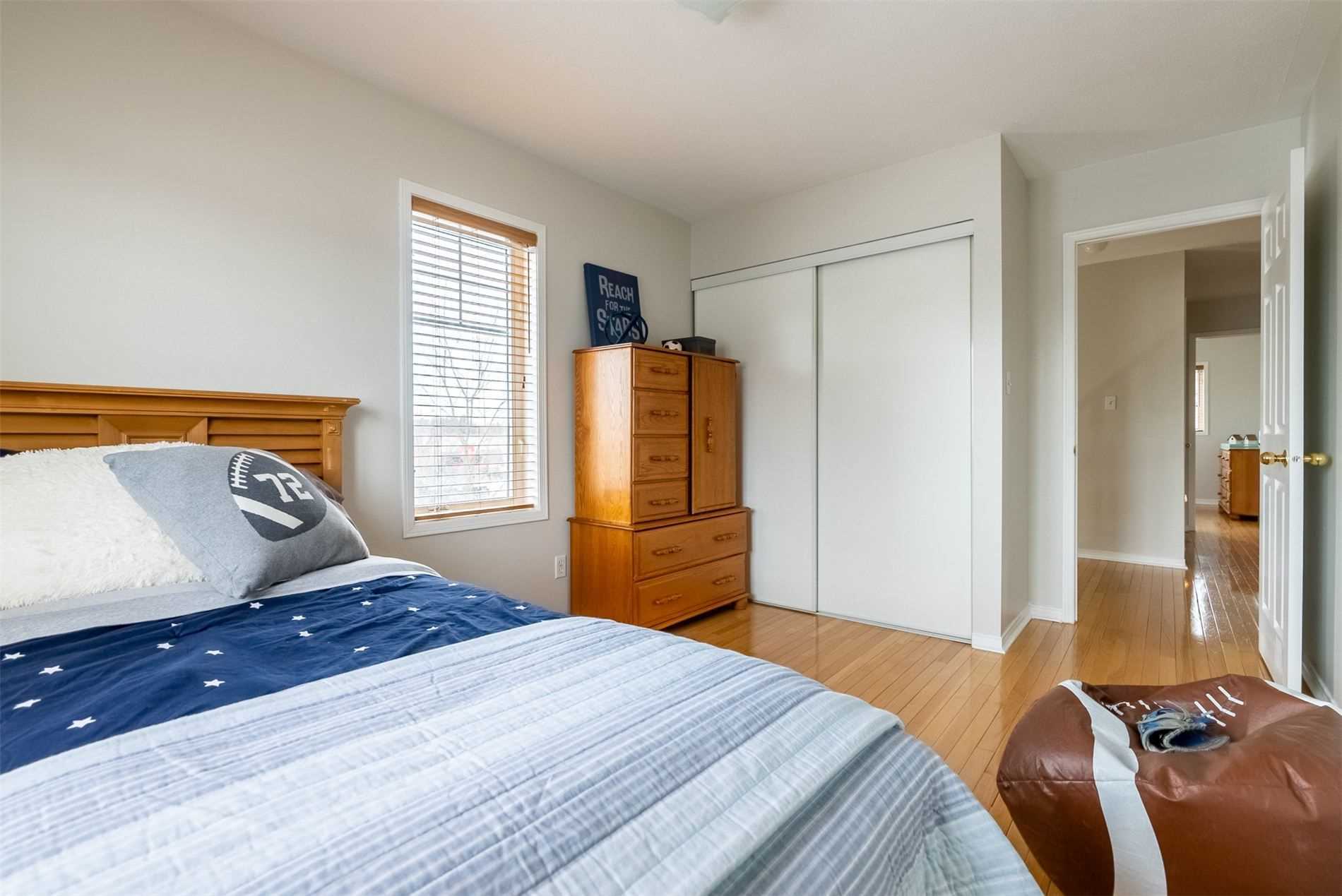 60 Haverhill Cres