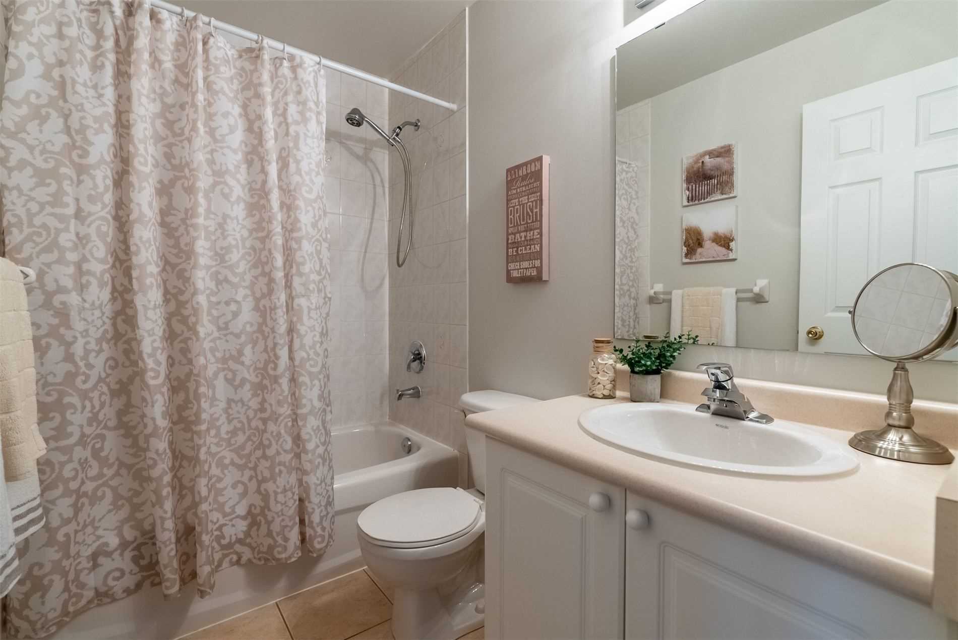 60 Haverhill Cres