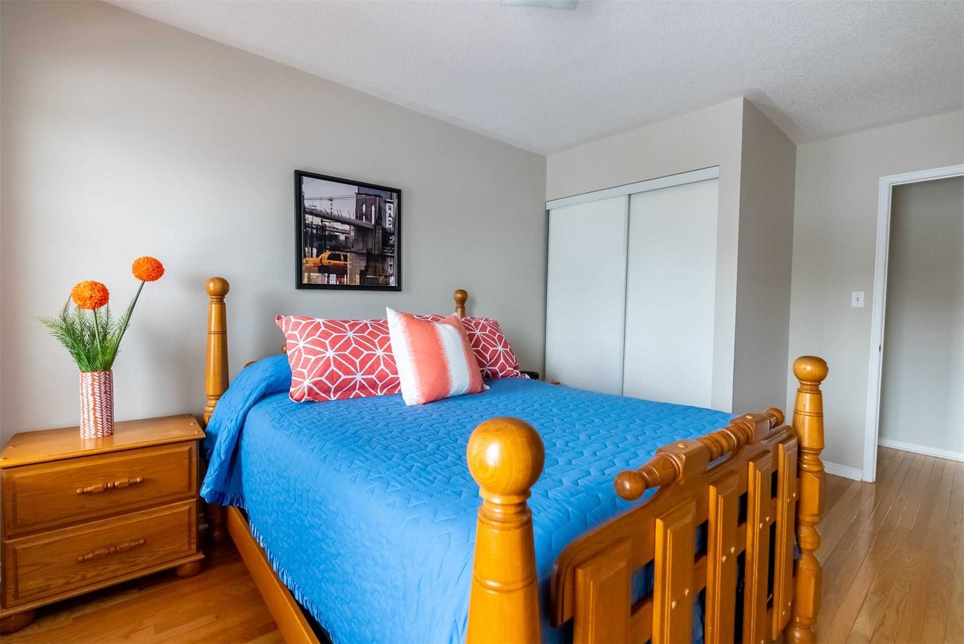 60 Haverhill Cres