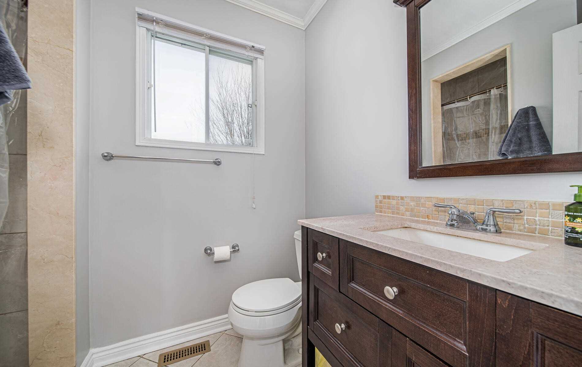 36 Stanford Cres