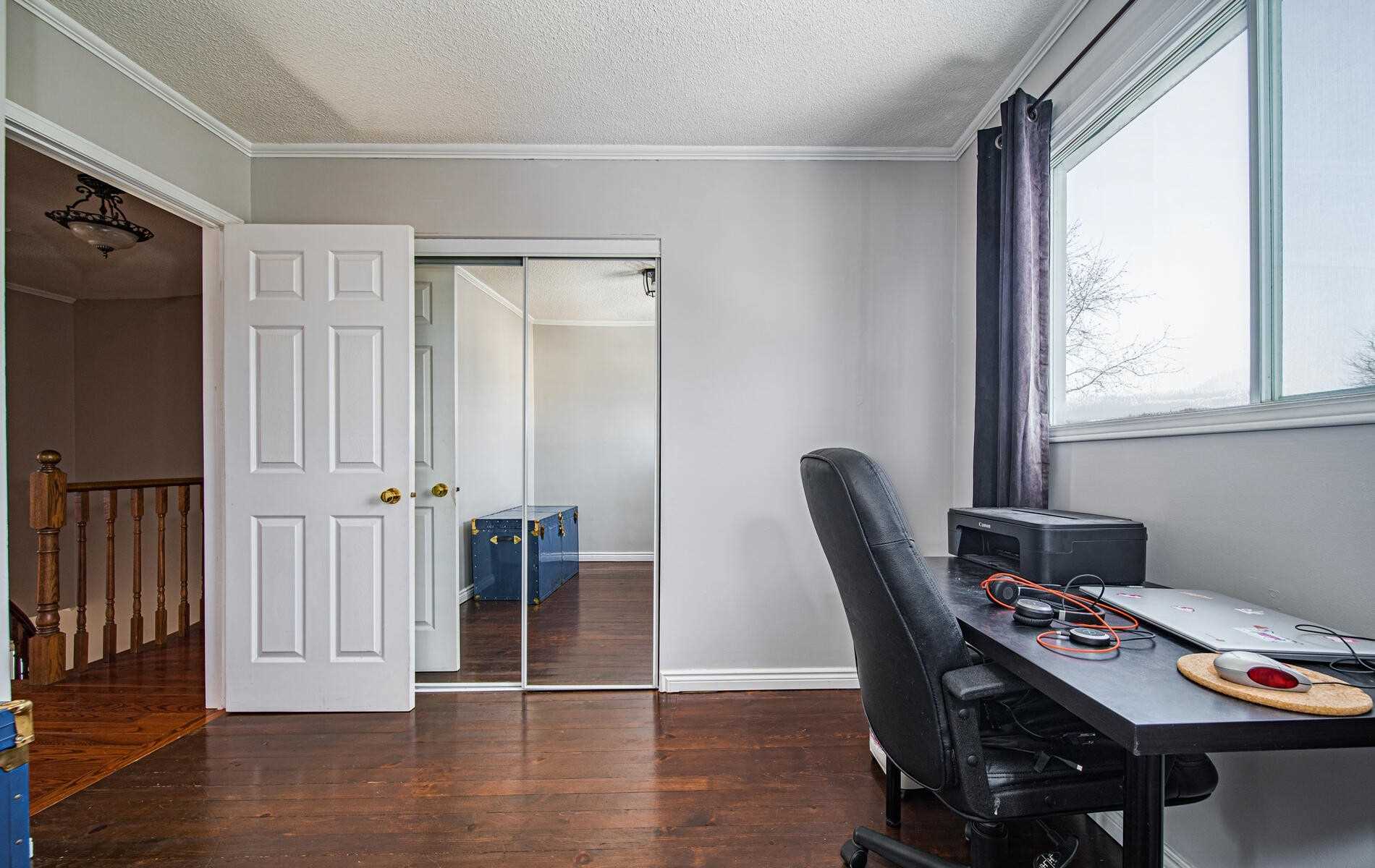 36 Stanford Cres
