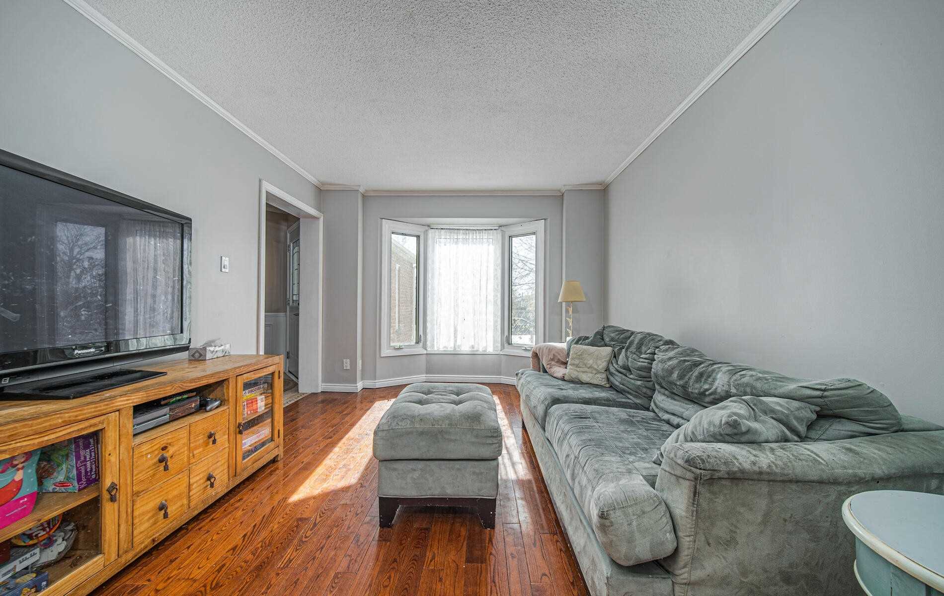 36 Stanford Cres