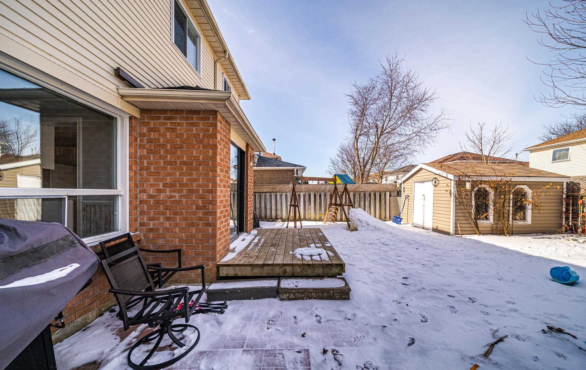 36 Stanford Cres