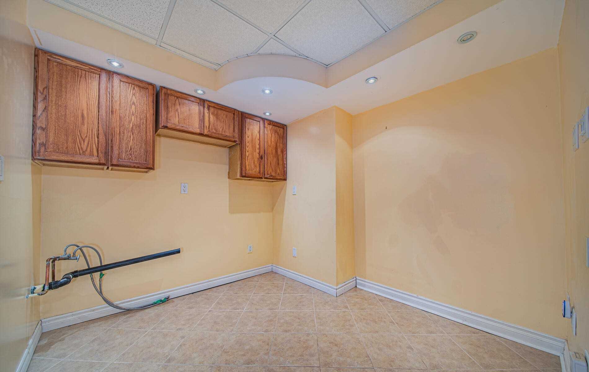 36 Stanford Cres