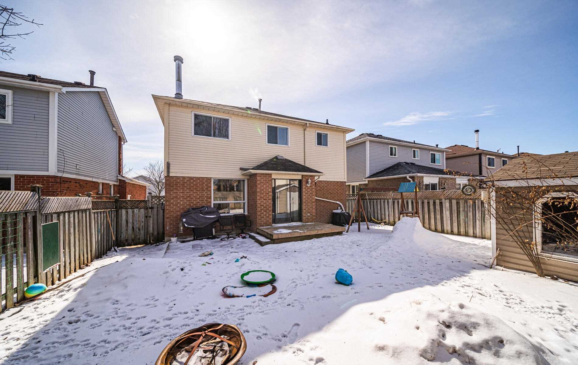 36 Stanford Cres
