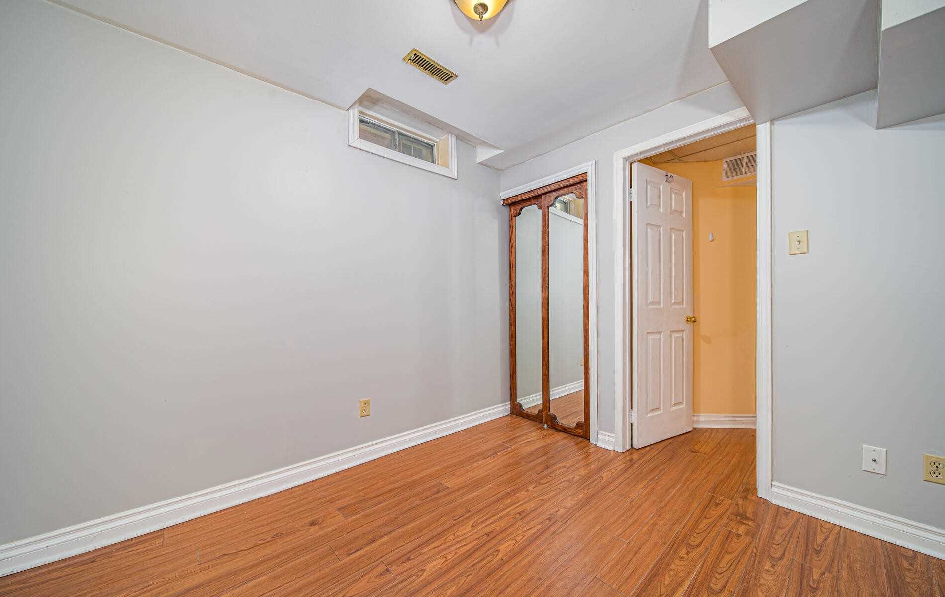 36 Stanford Cres