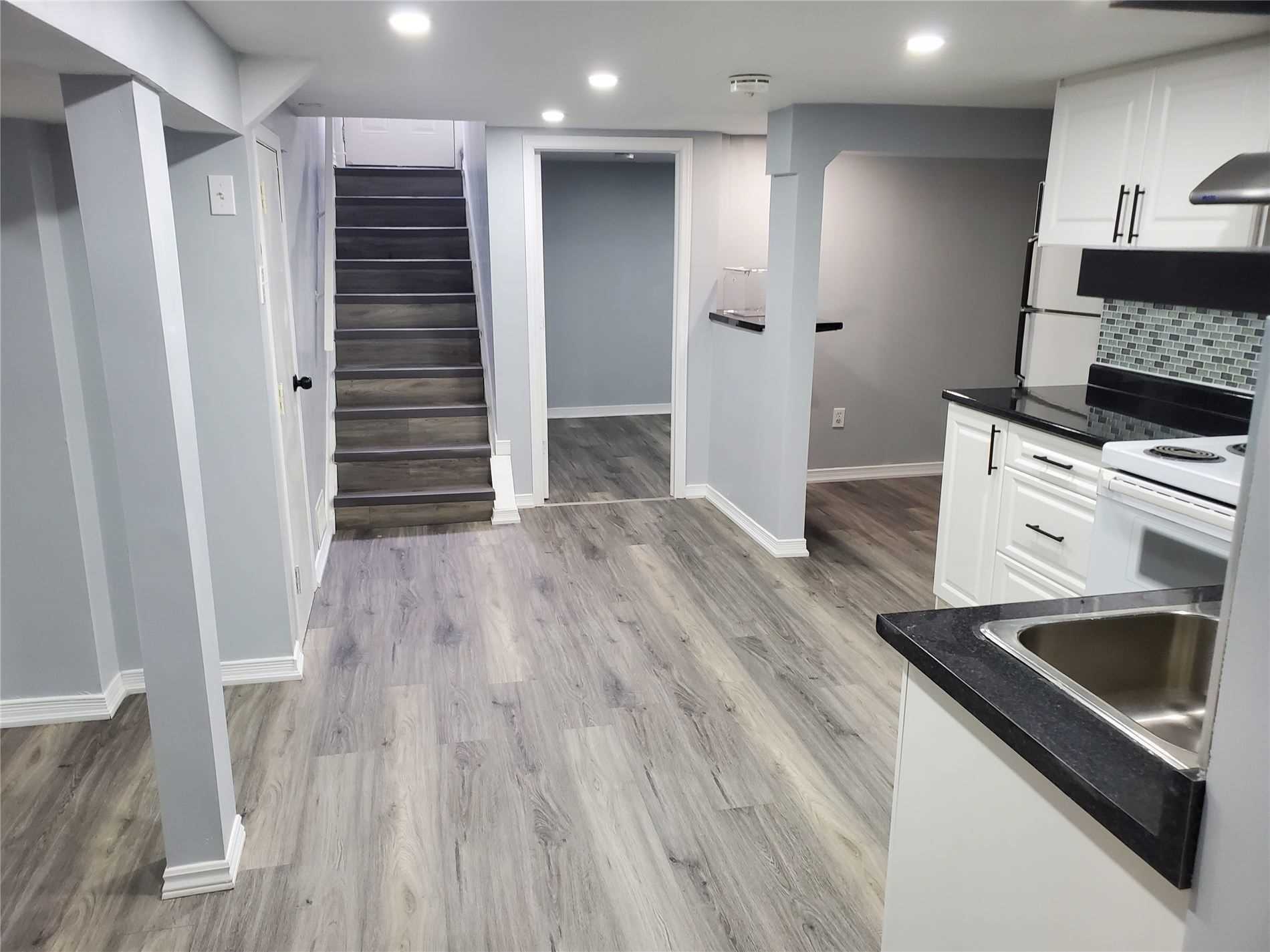 70 Admiral Rd, #Lower