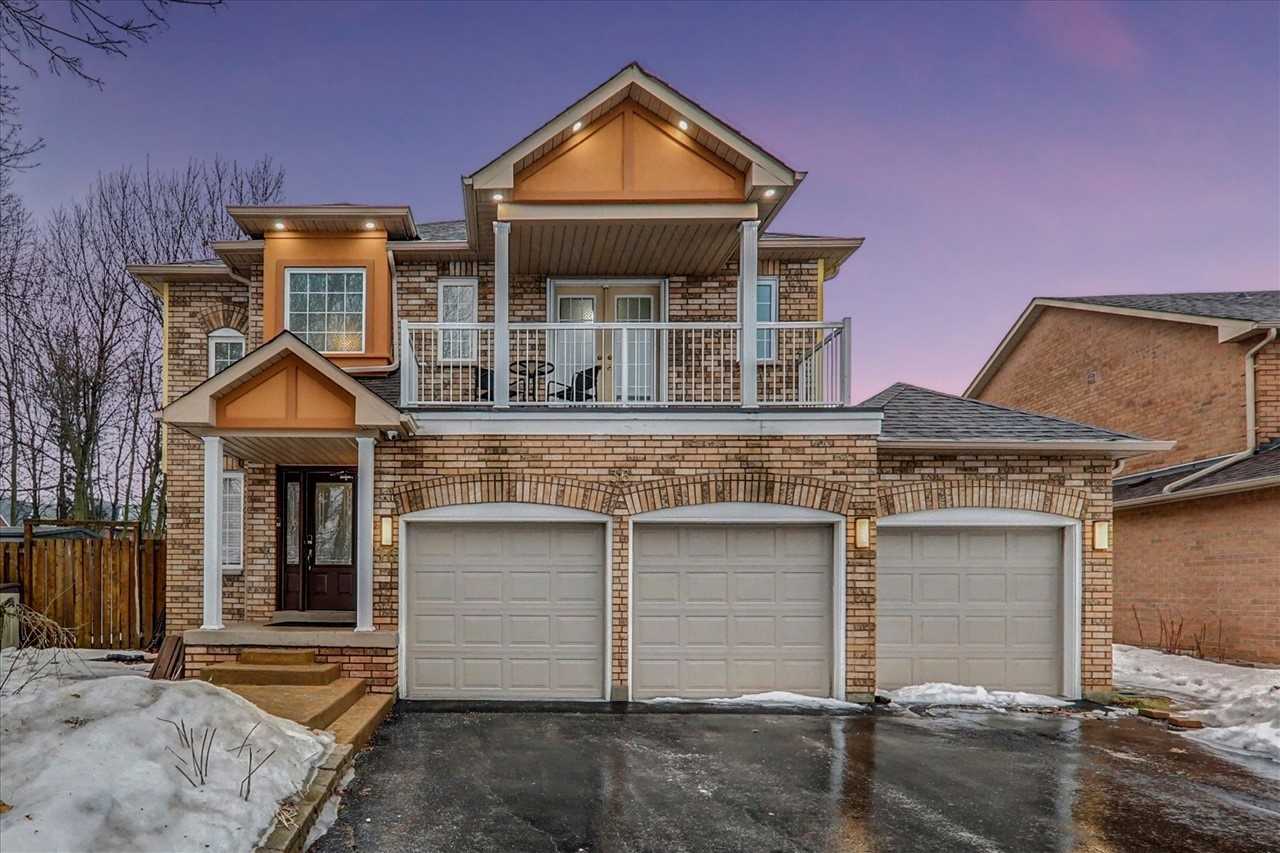 36 Dart Crt