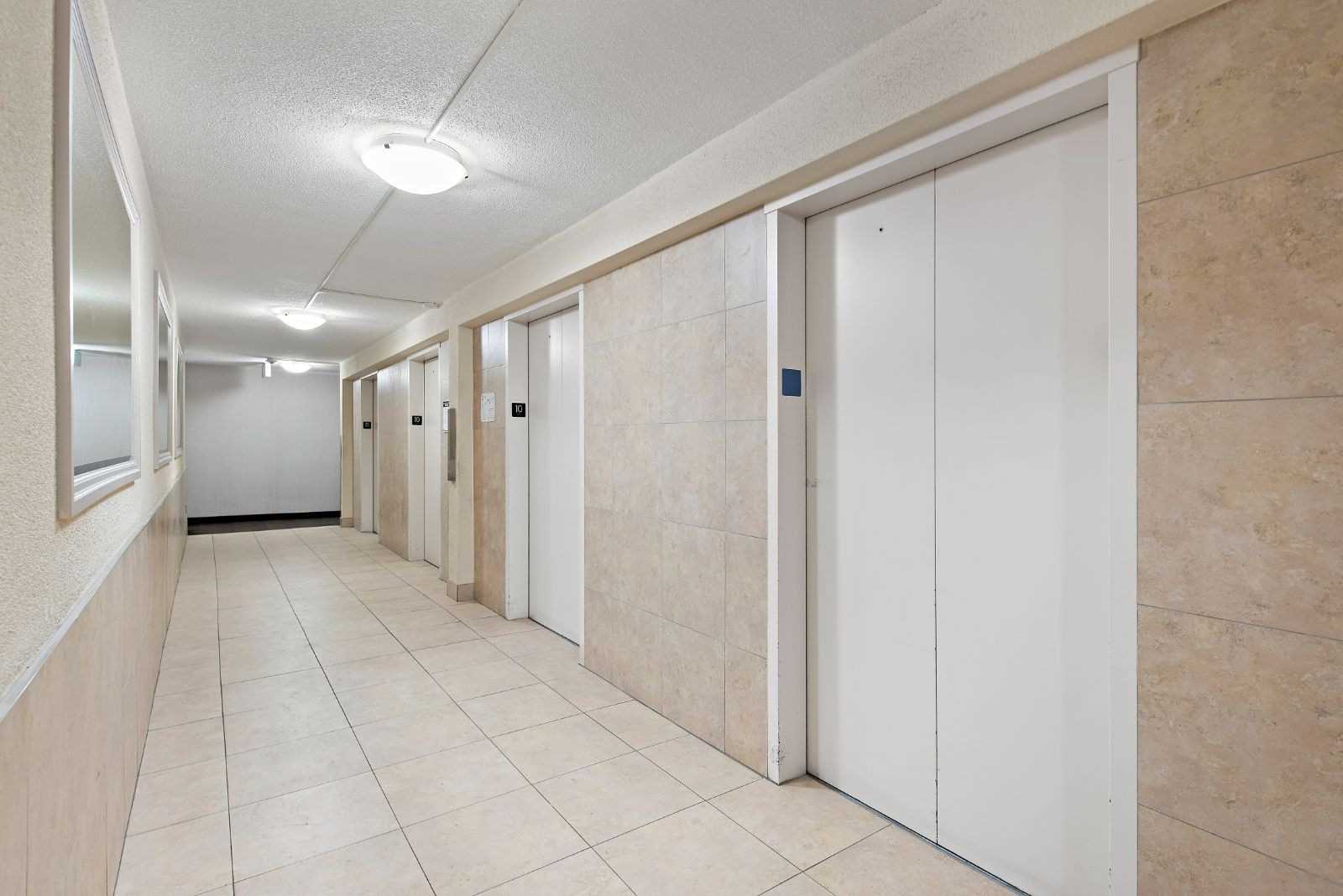 1 Massey Sq, #1009