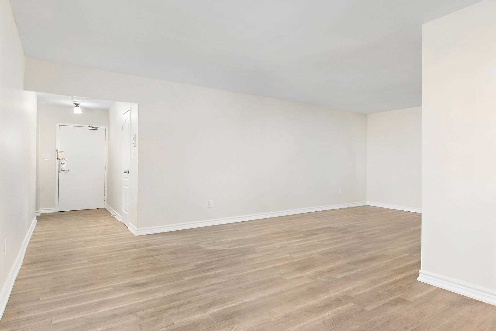 1 Massey Sq, #1009