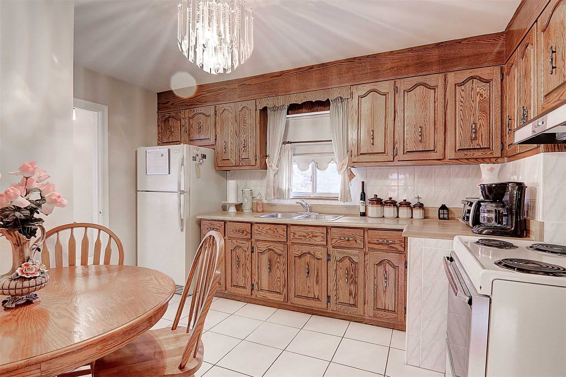 61 Lynvalley Cres