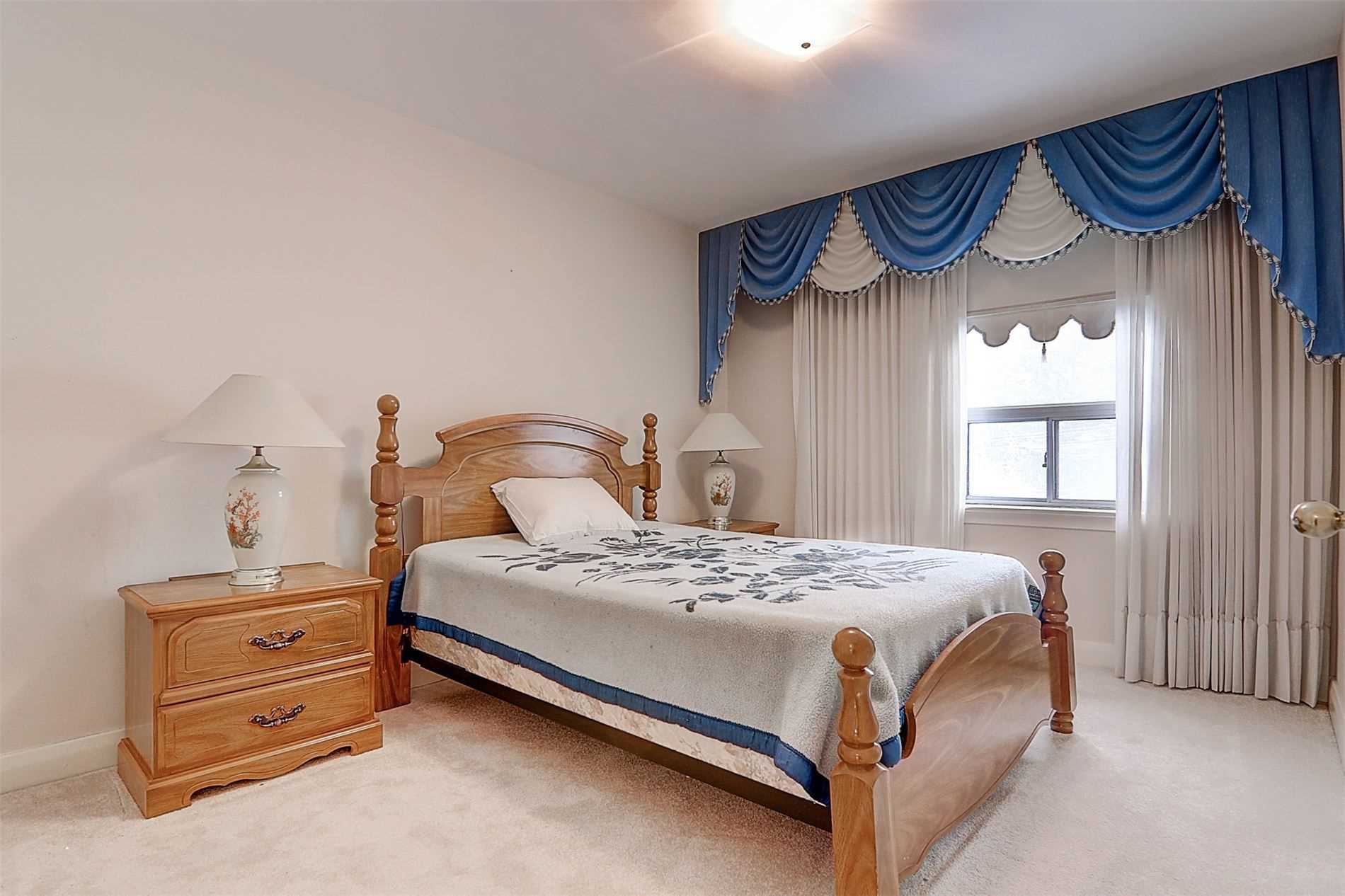 61 Lynvalley Cres