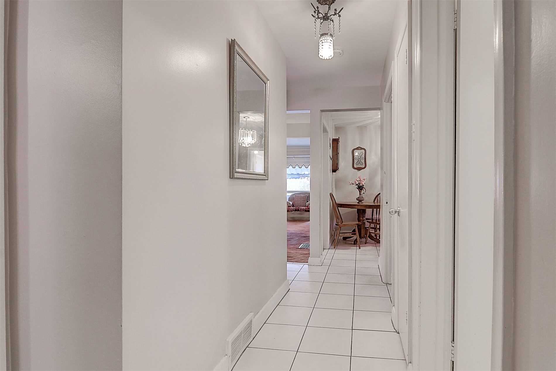 61 Lynvalley Cres
