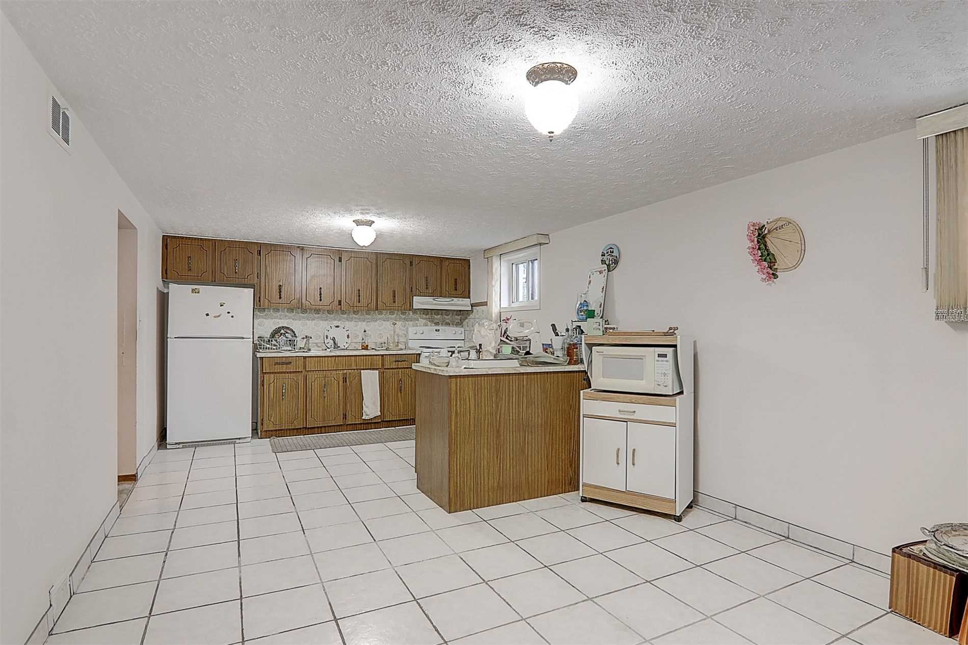 61 Lynvalley Cres