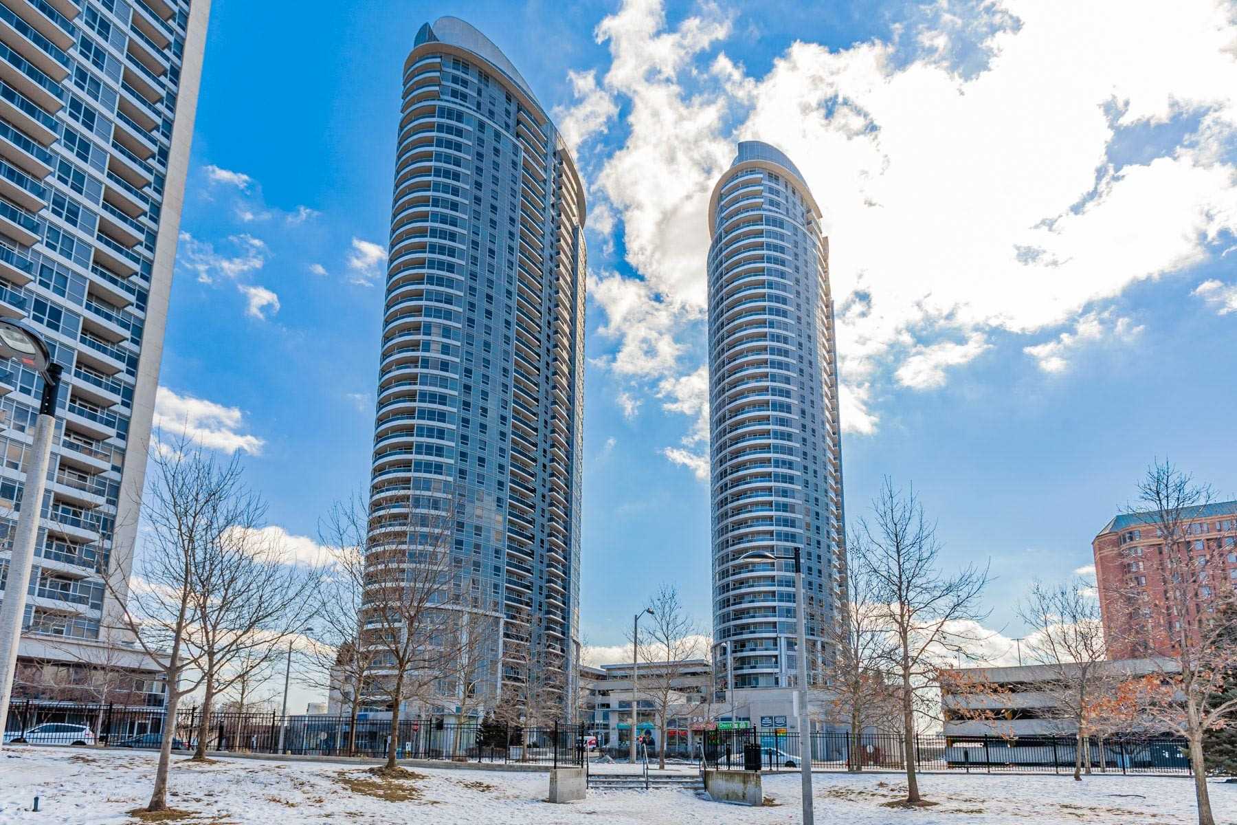 125 Village Green Sq, #1304