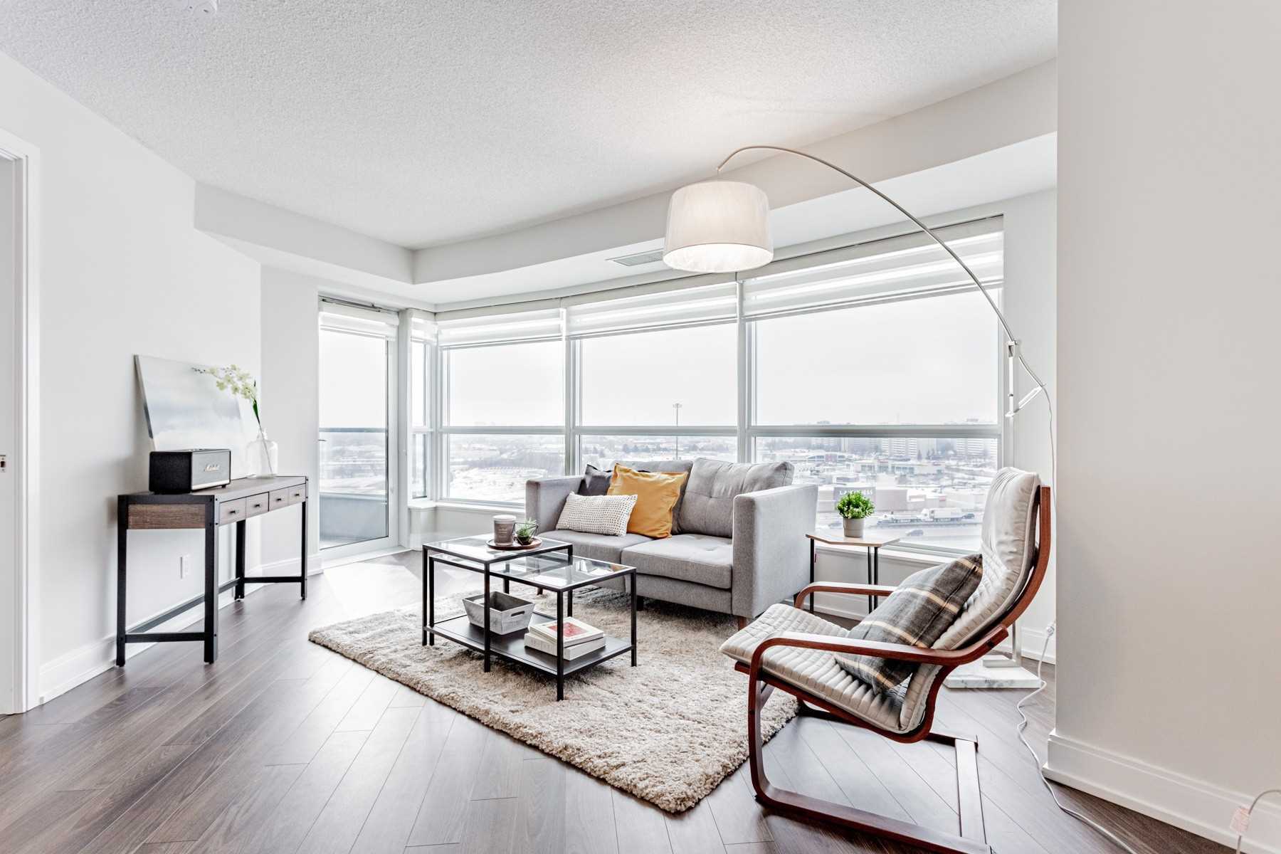 125 Village Green Sq, #1304