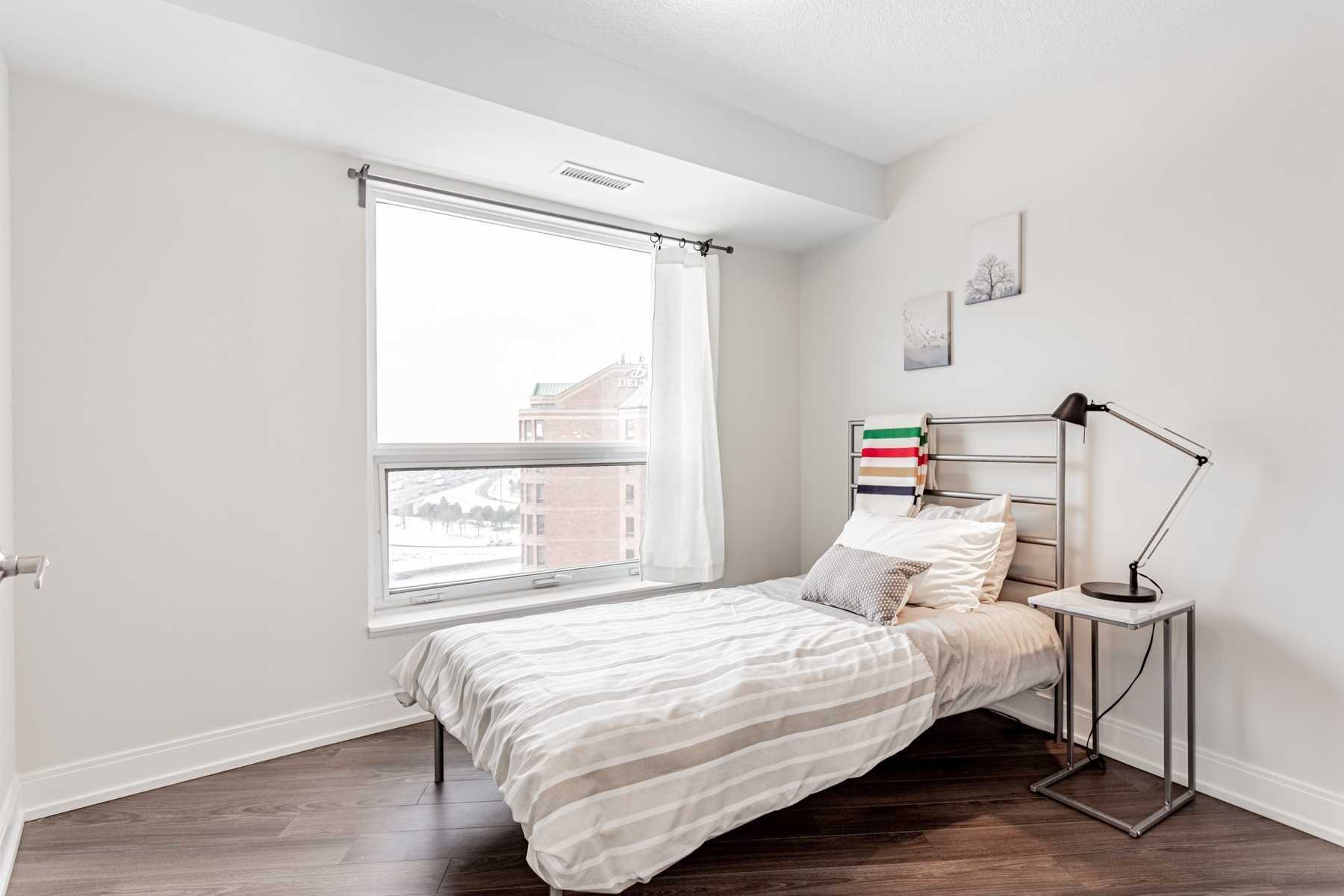 125 Village Green Sq, #1304