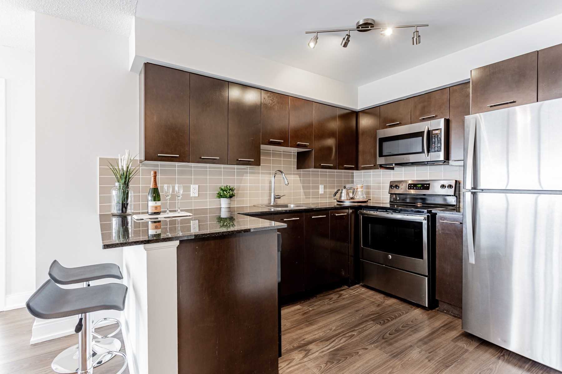 125 Village Green Sq, #1304