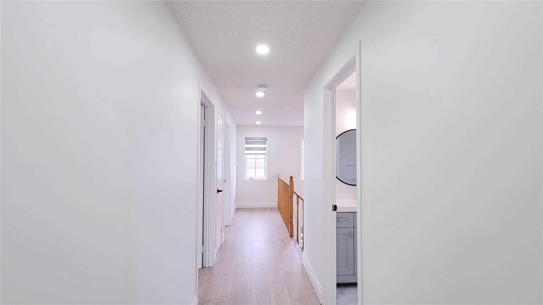 1657 Erindale Cres