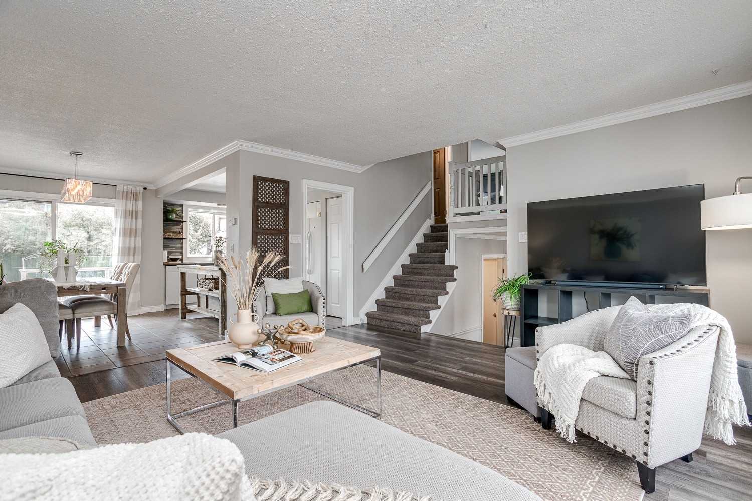 44 Deerpark Cres