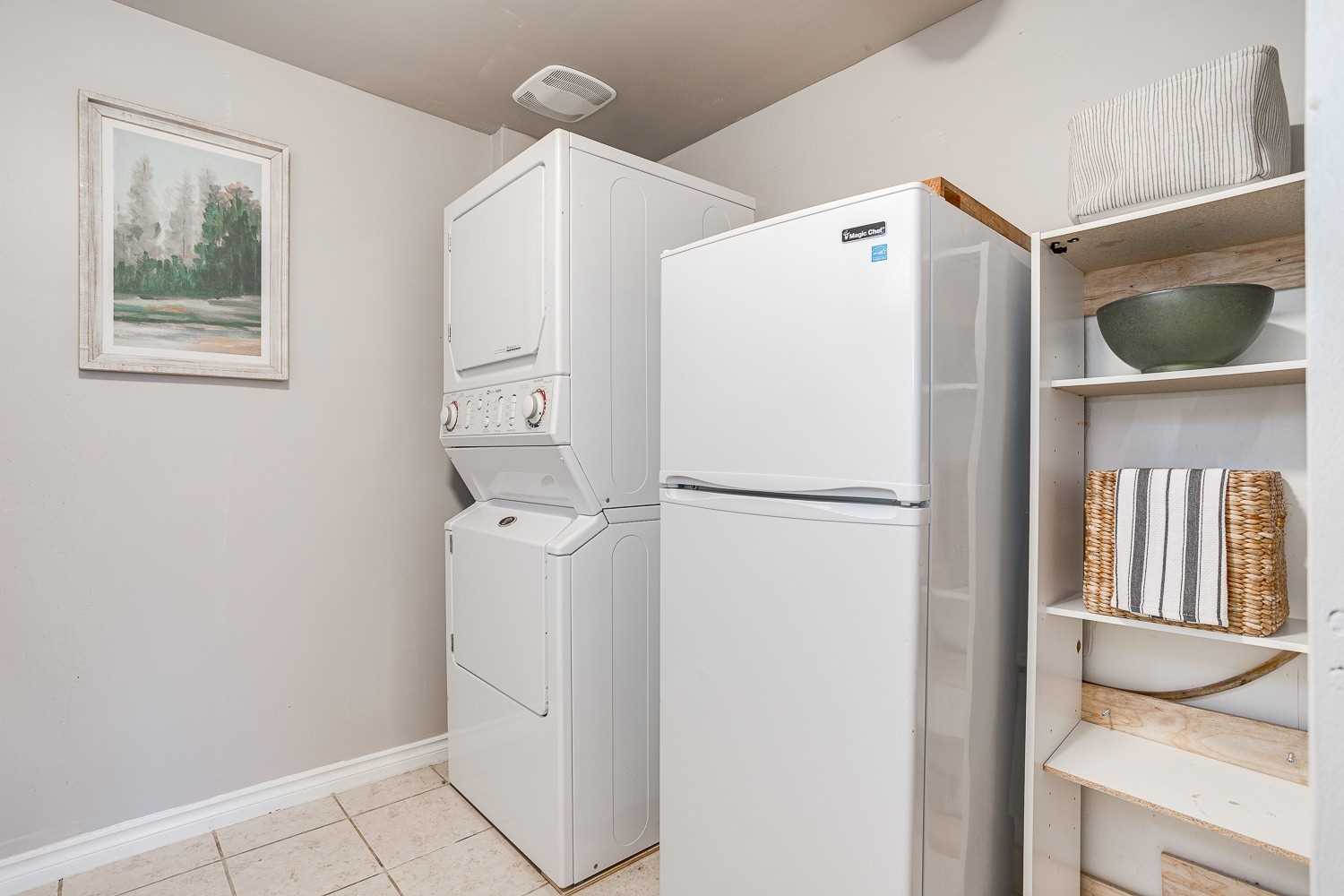44 Deerpark Cres