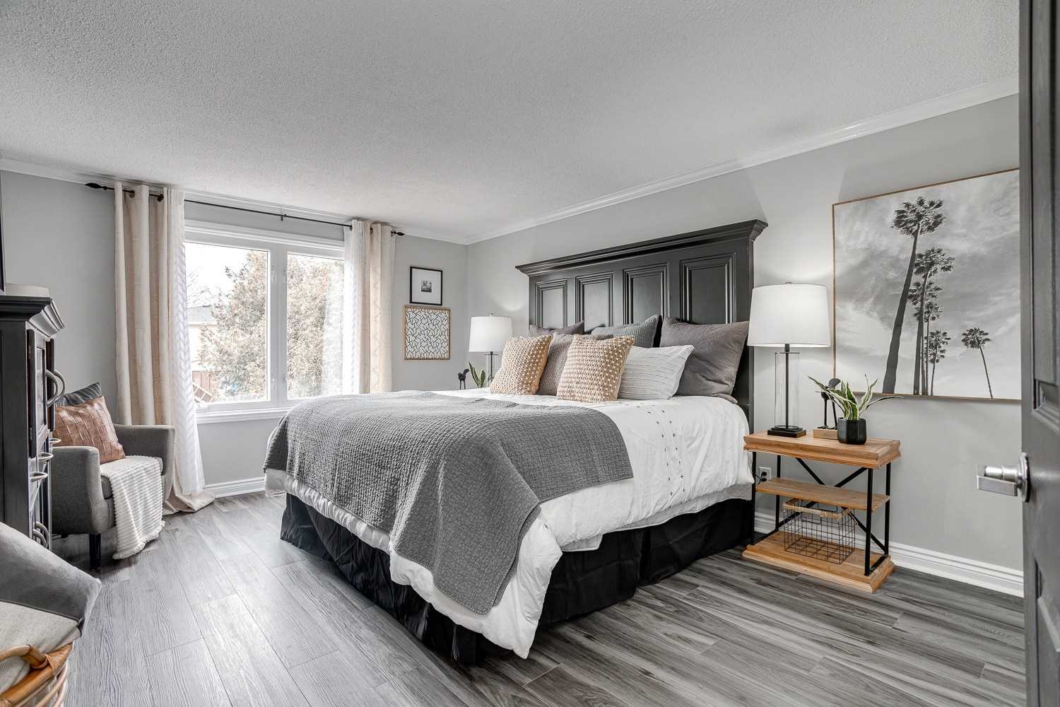 44 Deerpark Cres