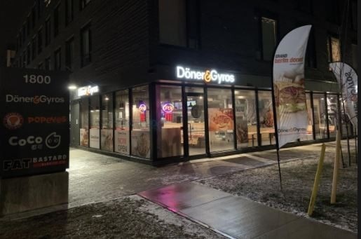 1800 Simcoe St N